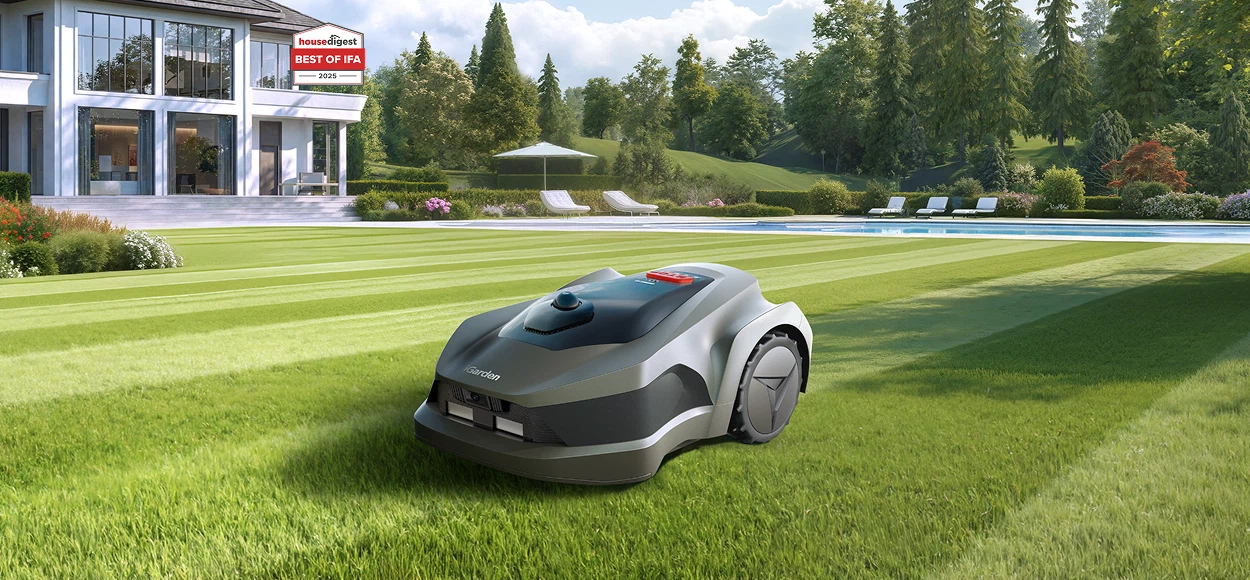 iGarden Lawn Mower L AWD Series wire-free robot mower conquering steep slopes
